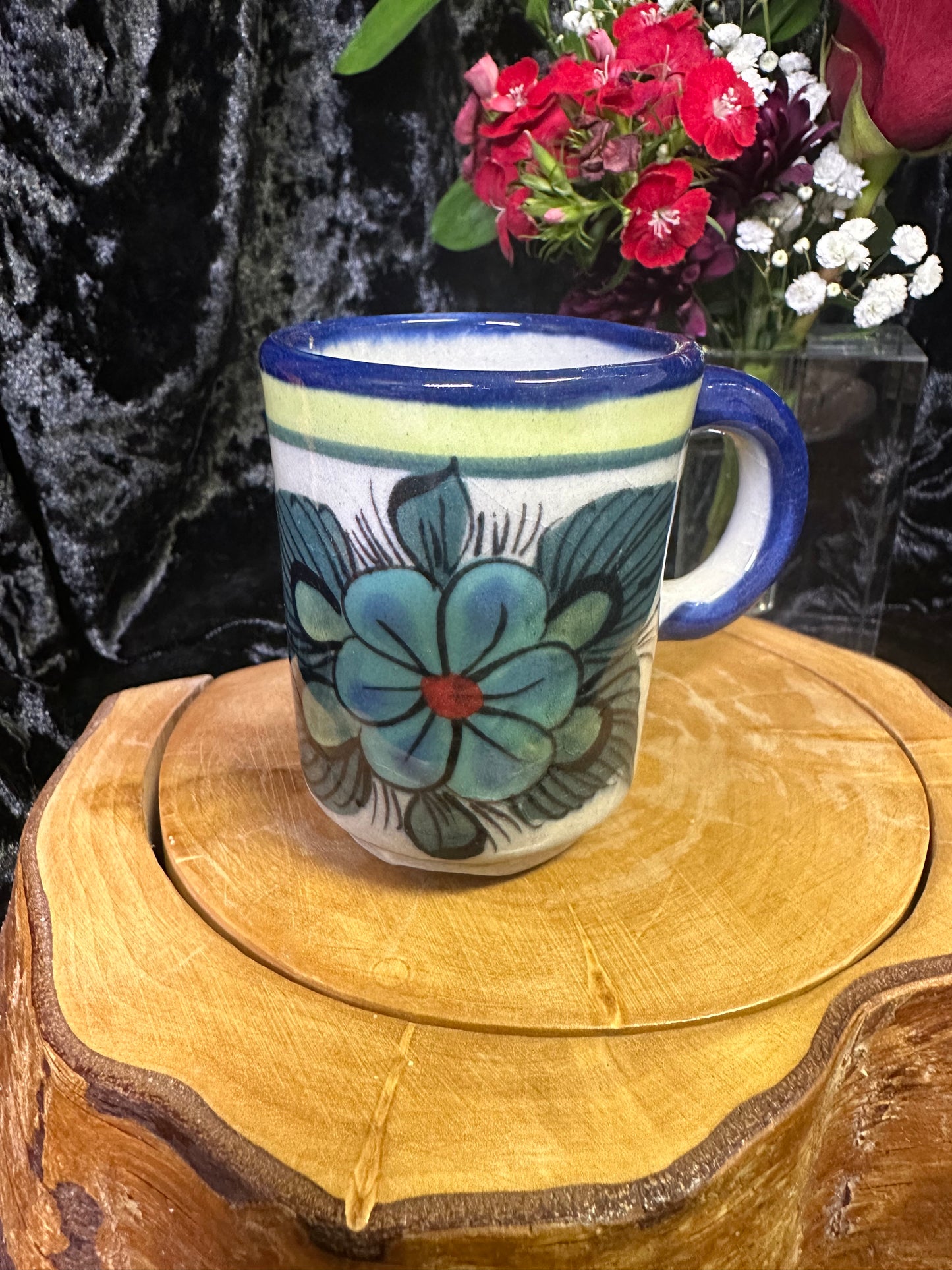 Guatemala small tea cup with hummingbird