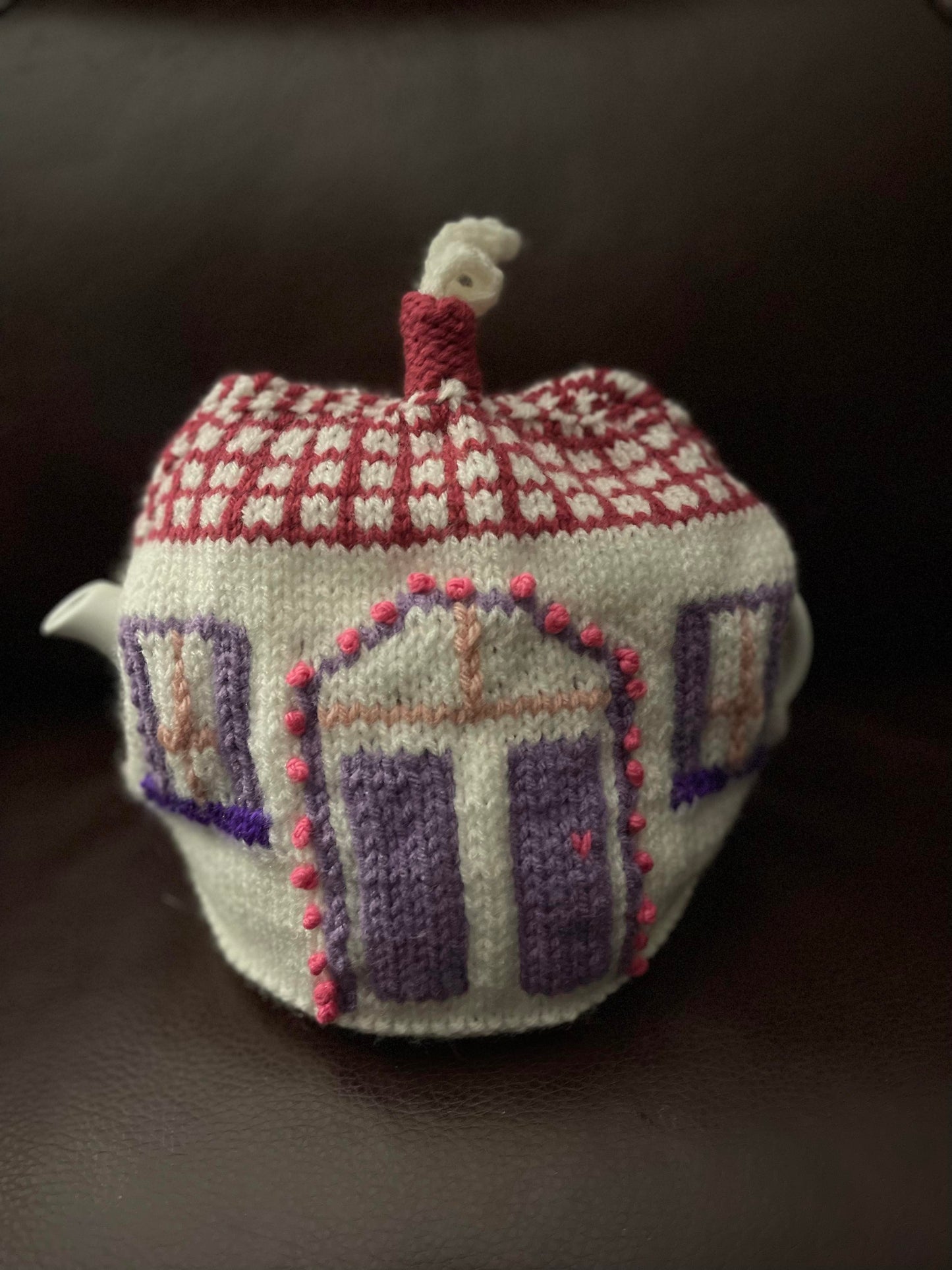 Tea Pot Cozy Cottage