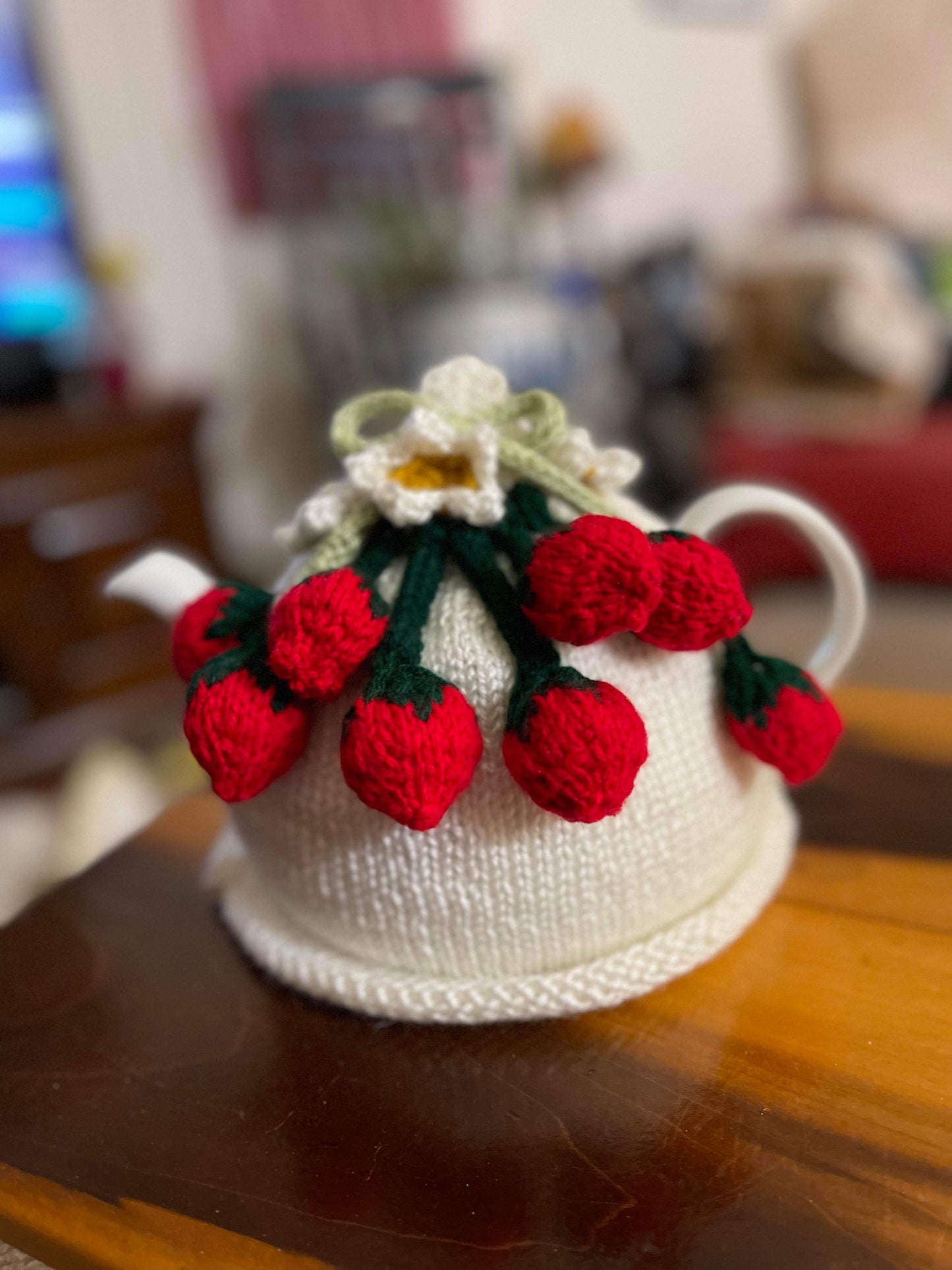 Tea Pot Cozy Hanging Strawberries