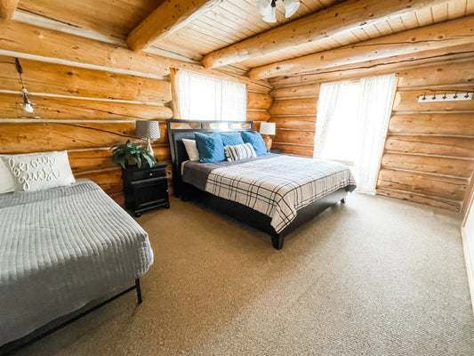 Queen Bed with Shared room (2nd Floor)